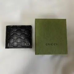 GUCCI 二つ折り財布