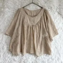 アースミュージック&エコロジー 刺 ポンチョ風 ブラウス ベージュ F 可愛い