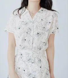 【新品】　ブラウス　半袖　涼しげ　ナイスクラップのサムネイル