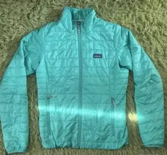 patagonia ミントグリーン ダウンジャケット 値下げ受付け中