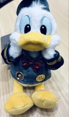 ドナルド ぬいぐるみキーホルダー DONALD FASHION 2026 - メルカリ