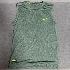 Nike ノースリーブ　L