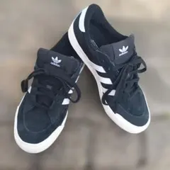 adidas NORA ブラック/ホワイト スニーカー　24.5cm