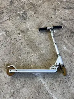 Item thumbnail for item bbdb0022-c9e7-4536-94e5-4c27b1dc889c