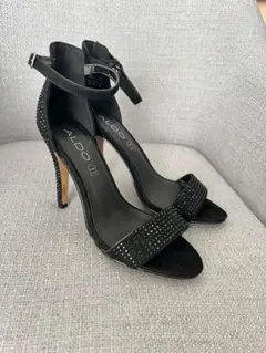 美品★ALDO ビジュー付きブラックハイヒール　23.5cmのサムネイル