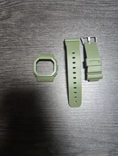 CASIO　G-SHOCK DW5600E ベゼル&ベルト 　デジタル腕時計