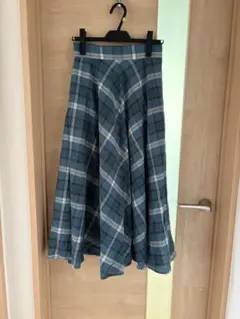 チェック柄ロングスカート