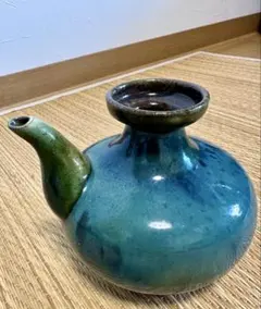 古琉球系　鉄釉　緑釉　青釉　急須　酒次 花入　オブジェ　酒器　カラカラ　壺屋焼 カラカラ （色絵線刻格子文水注） 文化遺産オンライン