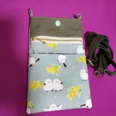 スマホポーチ　スマホショルダーバッグ　シマエナガとミモザ柄ハンドメイド