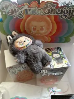 Big into Energy ぬいぐるみ