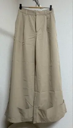 ベージュ ワイドパンツ Sサイズ