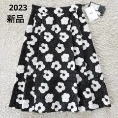 タグ付✨13,2万 Rene 2023 フラワー刺繍タックスカート 36 白×黒のサムネイル