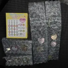 サンリオキャラクターズシークレットおはじきシール風アクセサリー