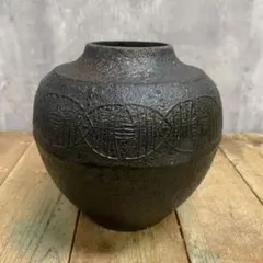 C-壁 【希少】鋳物 花瓶 鉄器 壺 昭和レトロ アンティーク 花器 オブジェ