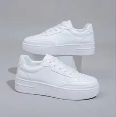 レディース　スニーカー　白　21.5cm