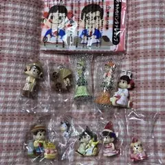 不二家 ペコちゃん フィギュア2体 ストラップ 4種セット - メルカリ