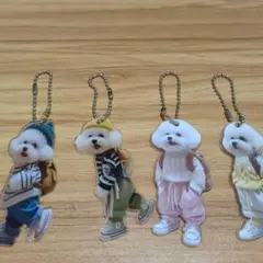 新品未使用の犬キャラクター アクリルキーホルダー 4個セット
