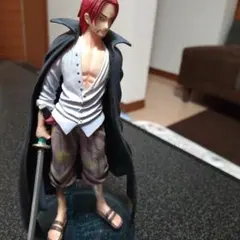 ワンピース シャンクス フィギュア
