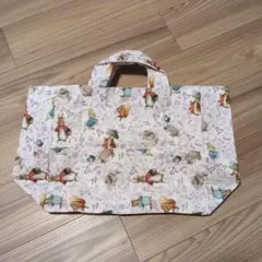 ピーターラビットと花のトートバッグ