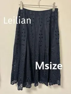【美品】Leilianアイレット刺繍 スカラップフレアスカート ネイビー M相当のサムネイル