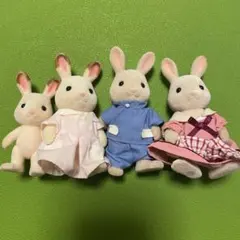 シルバニアファミリー　うさぎ４体セット