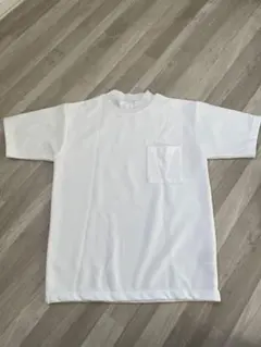 ホワイト 半袖 Tシャツ ポケット付き