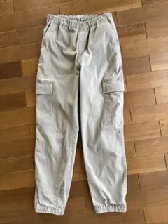 UNIQLOウルトラストレッチカーゴジョガーパンツ ベージュ キッズ 160