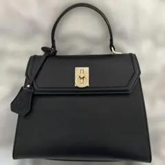 Item thumbnail for item b55217bb-0cc6-4002-a070-eee883c4c427