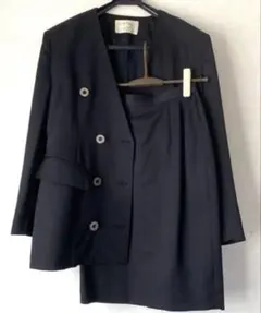 【ウール100%】 401SPORTY&ELEGANCE レディーススーツ　黒