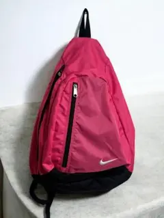 美品 Nike ピンク ワンショルダー 90s Archive y2k 美品 Nike ピンク ワンショルダー 90s Archive y2k