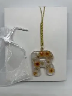 ハンドメイド　レジンチャーム　アルファベット　管理番号15959