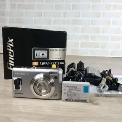 動作良好 FUJIFILM FINEPIX V10 オレンジ コンパクトデジカメ - メルカリ
