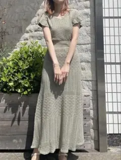 【MAJESTIC LEGON】 フリルスリーブスカシ柄ワンピース Mサイズのサムネイル