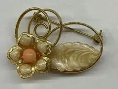 ヴィンテージブローチ アンティークゴールド 珊瑚　七宝焼　花