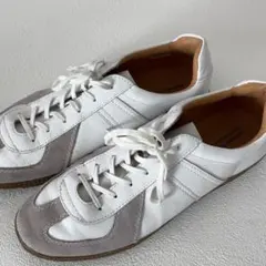 ジャーマントレーナー スニーカー