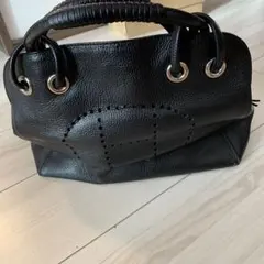 黒レザー ハンドバッグ 編み込みハンドル