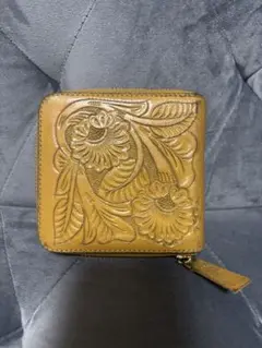 carving tribes 二つ折り財布