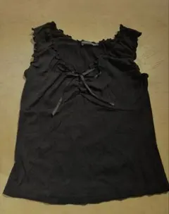 Brandy Melville Malena Top フリルタンクトップ