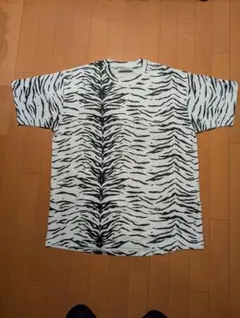 レア品 Onitsuka Tiger Tシャツ ベージュ 刺繍ロゴ Mサイズ - メルカリ