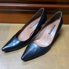 RABOKGOSHI WIRKS　黒レザーポインテッドトゥパンプスのサムネイル