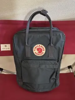 Fjallraven Kanken リュック ダークグレーのサムネイル