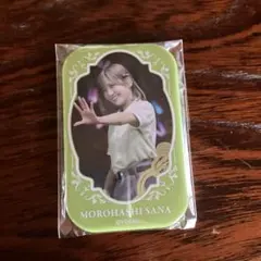 =LOVE スクエア缶バッジ 諸橋沙夏