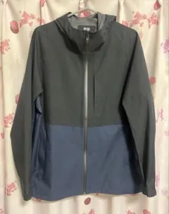 UNIQLOブロックテックパーカーXL(撥水加工)