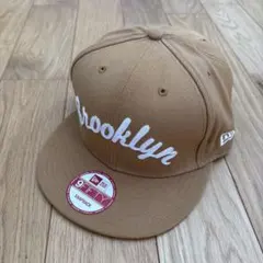 NEW ERA ベースボールキャップ　9FIFTY ブルックリン　ベージュ