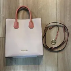 マイケルコース 薄ピンク トートバッグ A4可 革 MK