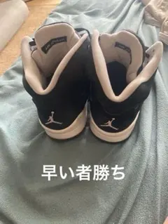 Air Jordan 5 ブラック スニーカー