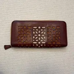 ゲンテン 長財布 カットワーク レッド　ラウンドファスナー
