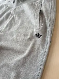 adidasスウェットパンツ