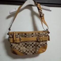 美品♡ COACH♡ シグネチャーショルダーバッグ ベージュ/ブラウン