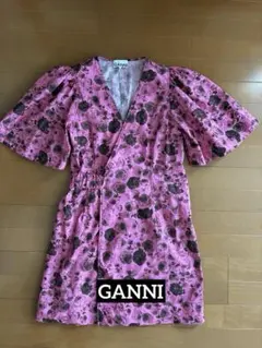 GANNI ワンピースのサムネイル